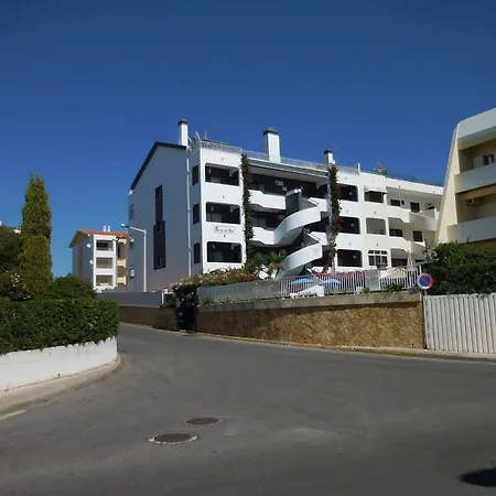 Sea Breeze Албуфейра